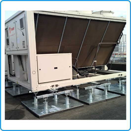 Roof Runner Cube Support System supporting a large AHU